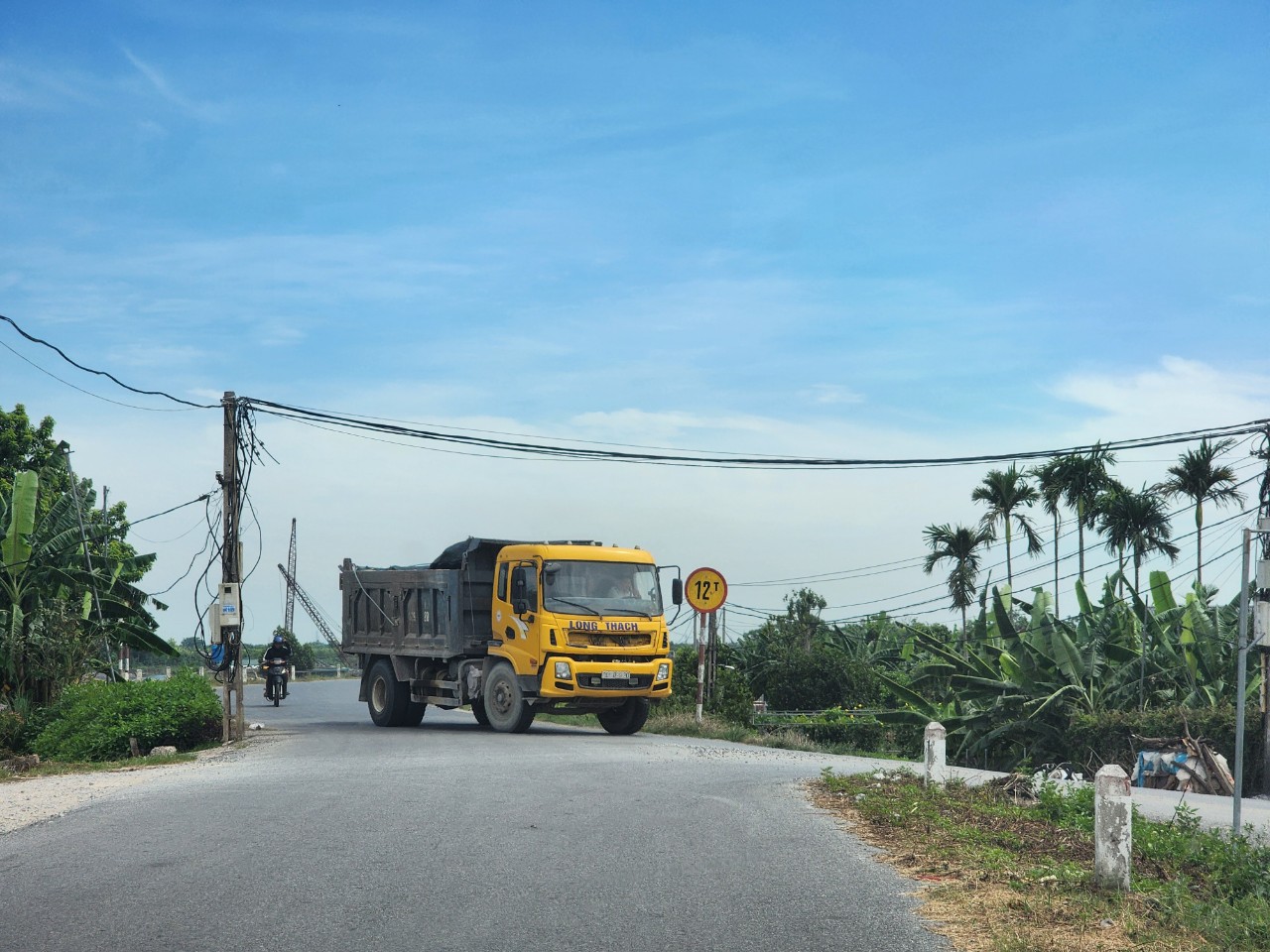 Loạt bến bãi trái phép ven sông Trà Lý, xã loay hoay xử lý- Ảnh 4.