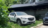 'Bỏ quên' Mazda ở quán bia Hà Nội nhiều năm, chủ xe xuất hiện với lý do bất ngờ