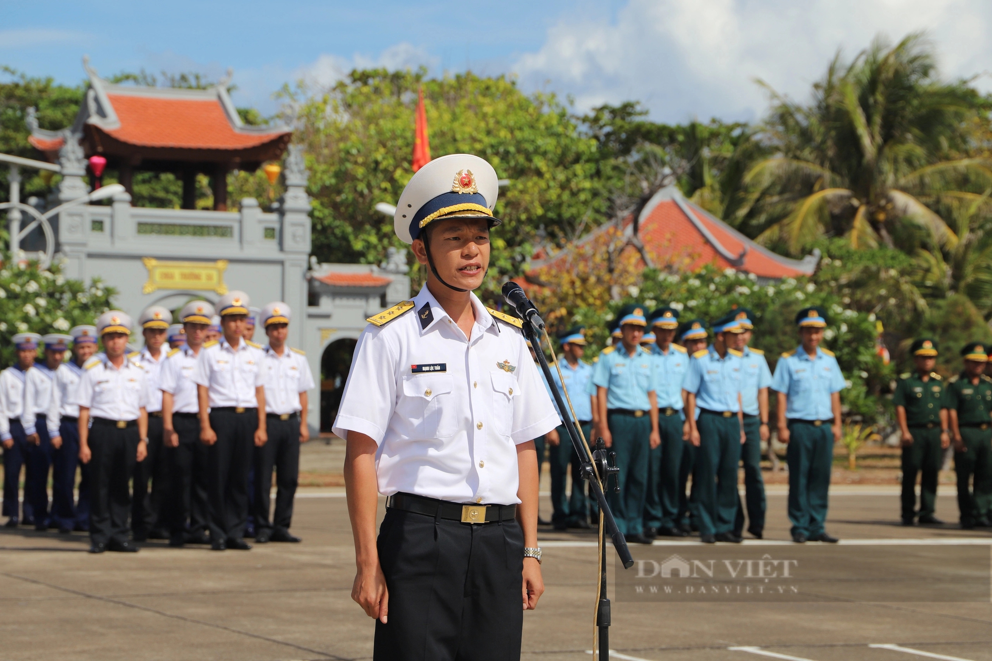 Hình ảnh thiêng liêng lễ diễu binh ở Thị trấn Trường Sa- Ảnh 5.