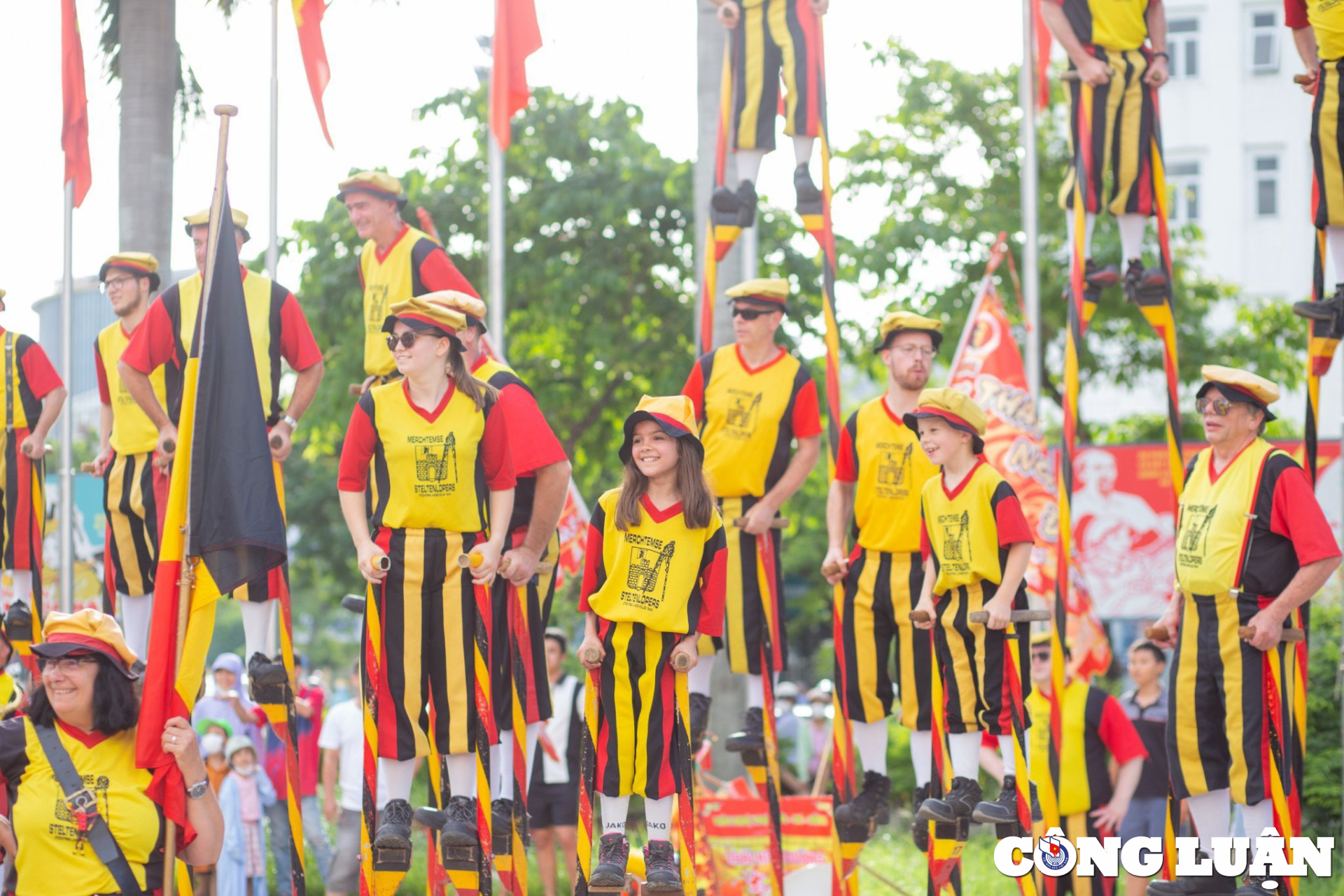 festival nghe thuat quoc te hue 2024 thu hut hang van nguoi dan va du khach hinh 3