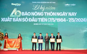 Ảnh ấn tượng tuần: Lễ kỷ niệm 40 năm Báo Nông thôn Ngày nay xuất bản số đầu tiên