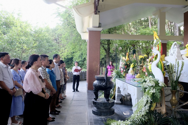 “Trao gửi yêu thương”: Lan tỏa tình yêu thương và sự ấm áp tới các hoàn cảnh khó khăn - Ảnh 3.