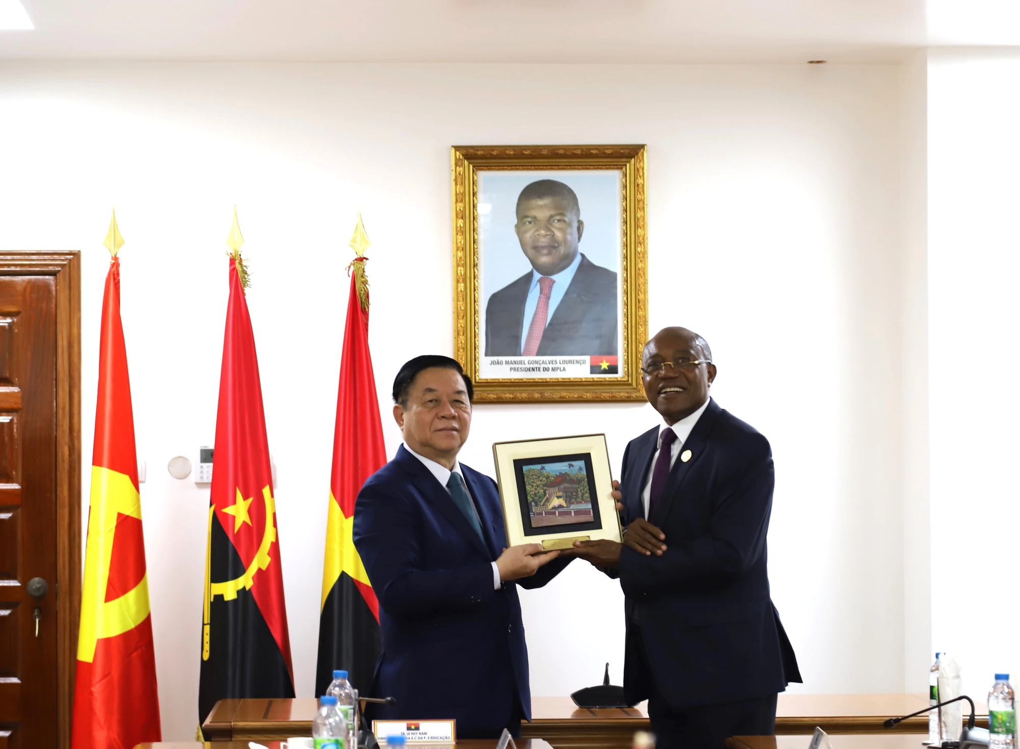 Trưởng Ban Tuyên giáo Trung ương thăm, làm việc tại Angola ảnh 6