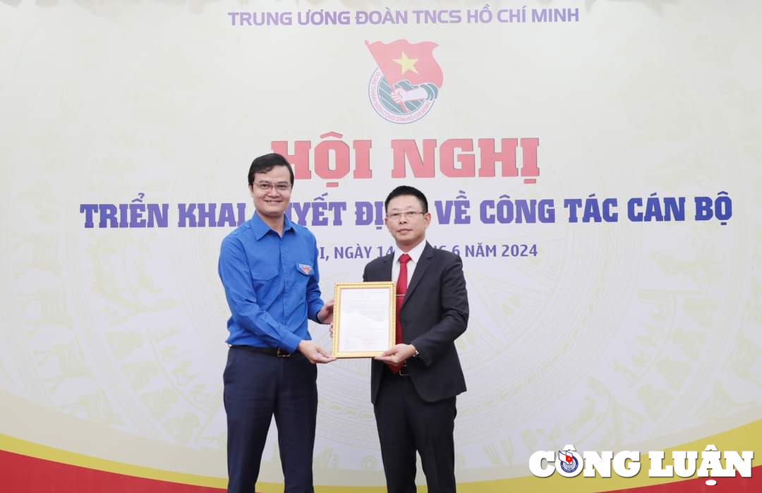 cong bo quyet dinh bo nhiem nha bao phung cong suong lam tong bien tap bao tien phong hinh 2