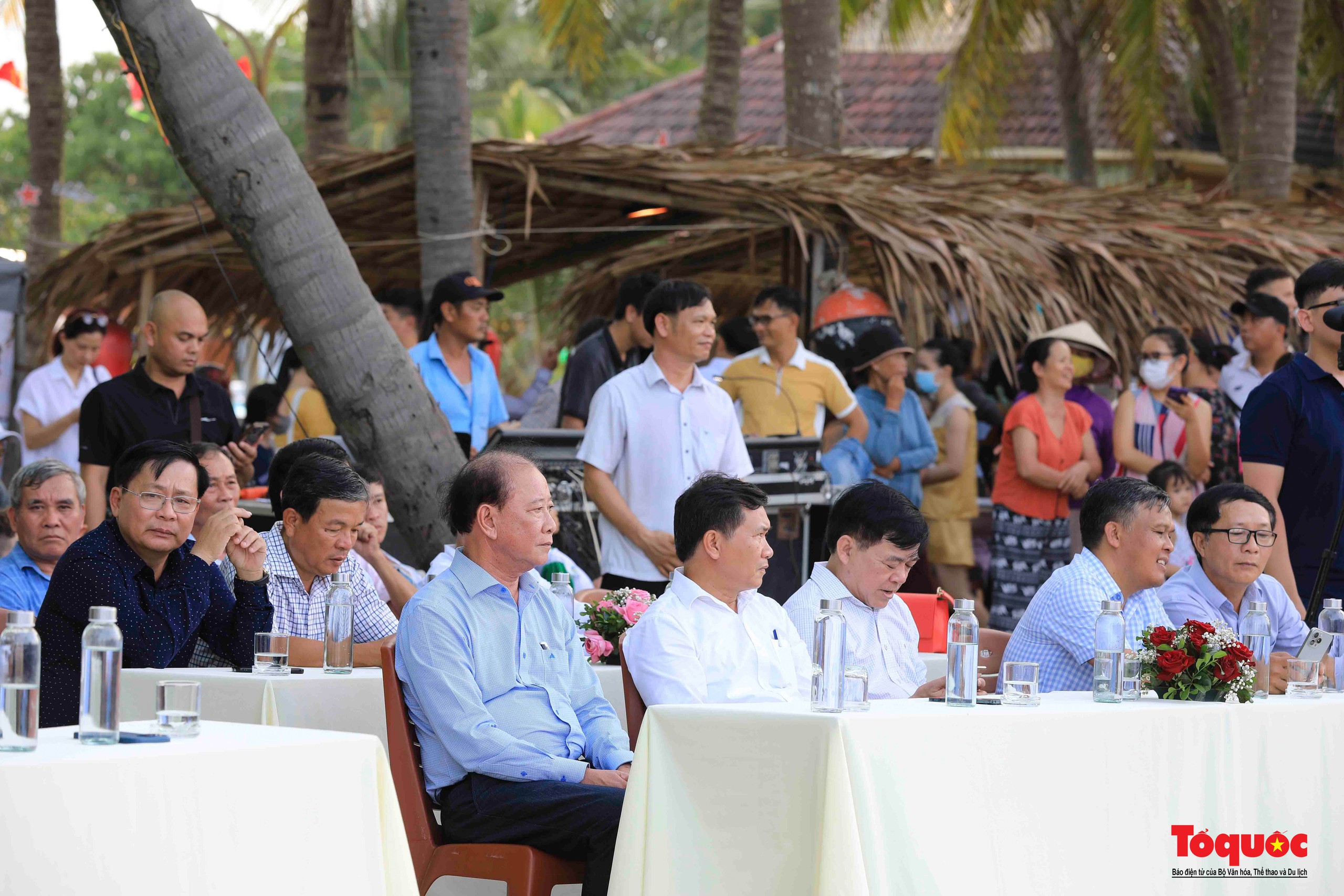 Khai mạc Festival biển “Hội An - Cảm xúc mùa hè” - Ảnh 2.