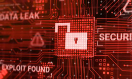 کیف قرمز ۱ ۱۴۴۷.jpg