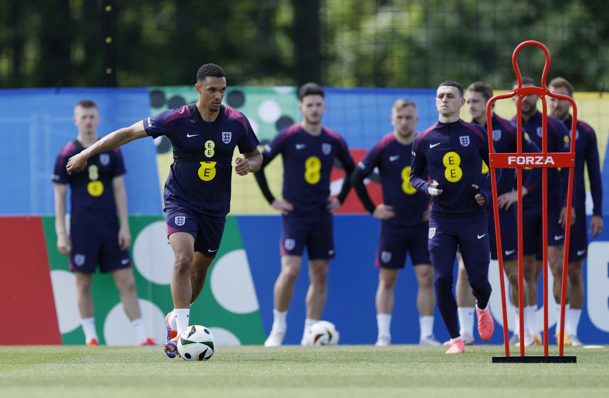 EURO 2024: ‘Siêu hậu vệ’ Trent Alexander-Arnold sẽ là át chủ bài của đội tuyển Anh?- Ảnh 2.