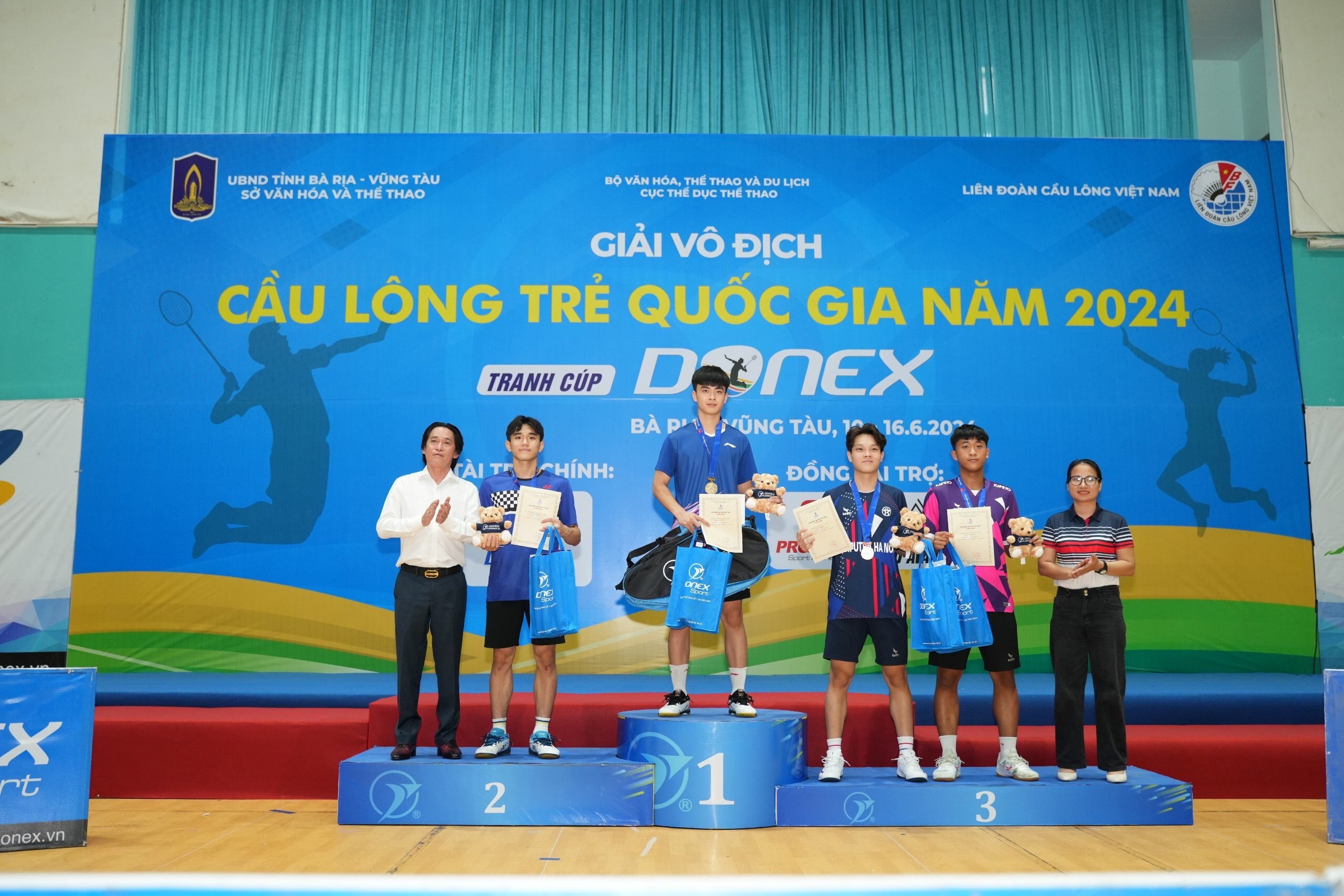 Nhiều nhân tố xuất sắc lên ngôi tại giải vô địch cầu lông trẻ quốc gia 2024- Ảnh 2.