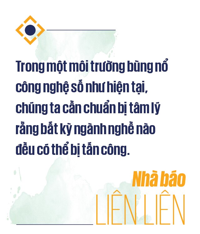 Nhà báo Liên Liên của VTV: 