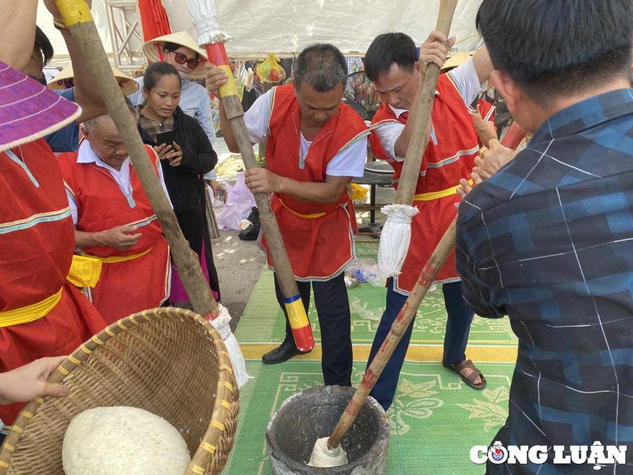 ve sam son xem nguoi dan thi lam banh chung  banh giay hinh 4