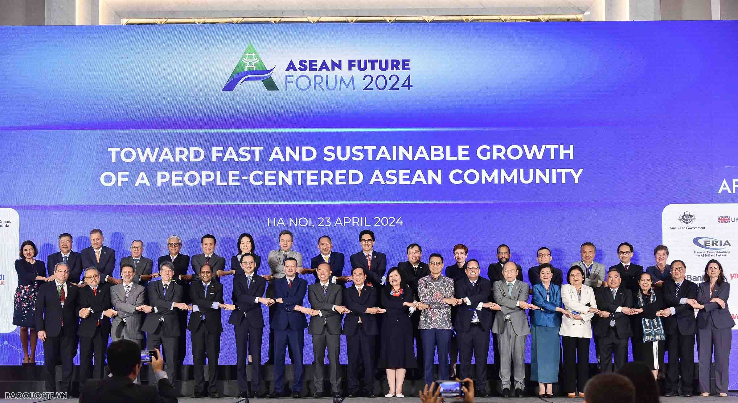 Phiên toàn thể thứ hai Diễn đàn Tương lai ASEAN 2024: Bảo đảm an ninh toàn diện vì Cộng đồng lấy người dân làm trung tâm