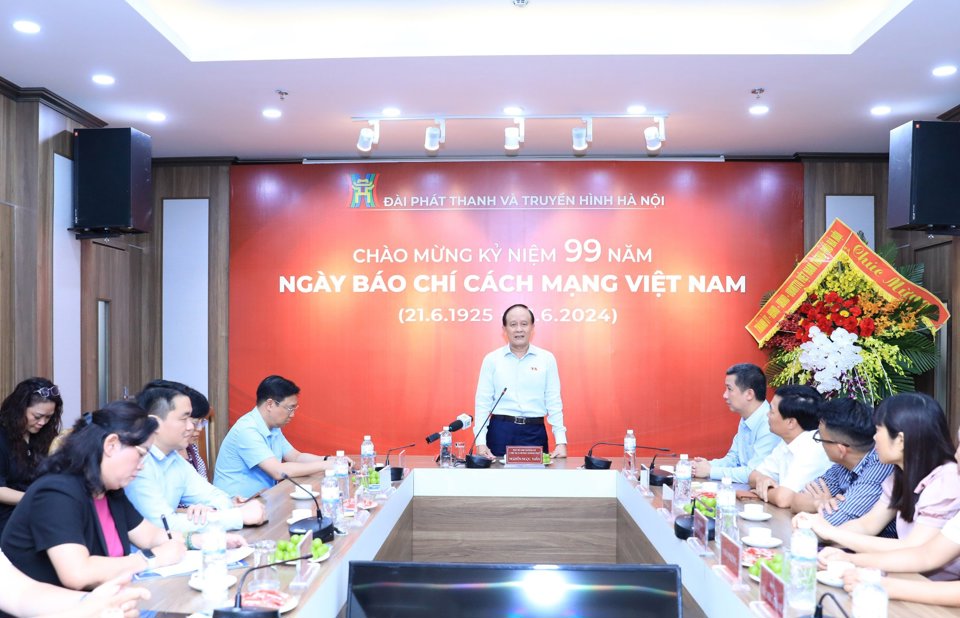 Chủ tịch HĐND TP Hà Nội Nguyễn Ngọc Tuấn đề nghị Đài Phát thanh và Truyền hình Hà Nội tiếp tục tuyên truyền những chủ trương của TP