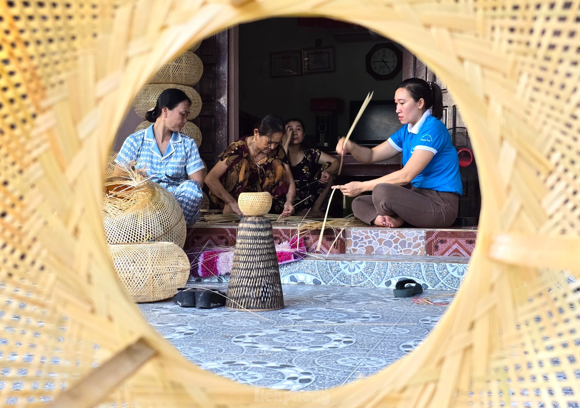 Lập tổ 'mây tre đan' để giữ nghề truyền thống, chị em kiếm thêm thu nhập nuôi gia đình ảnh 4