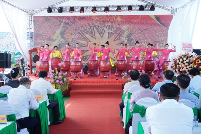 ​Đây là năm thứ 3 liên tiếp huyện Tứ Kỳ tổ chức hoạt động này. Lễ hội đã diễn ra trong không khí tưng bừng, phấn khởi, thu hút đông đảo bà con nông dân tham dự. 