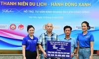 Thanh niên du lịch - hành động xanh ở Yên Bái