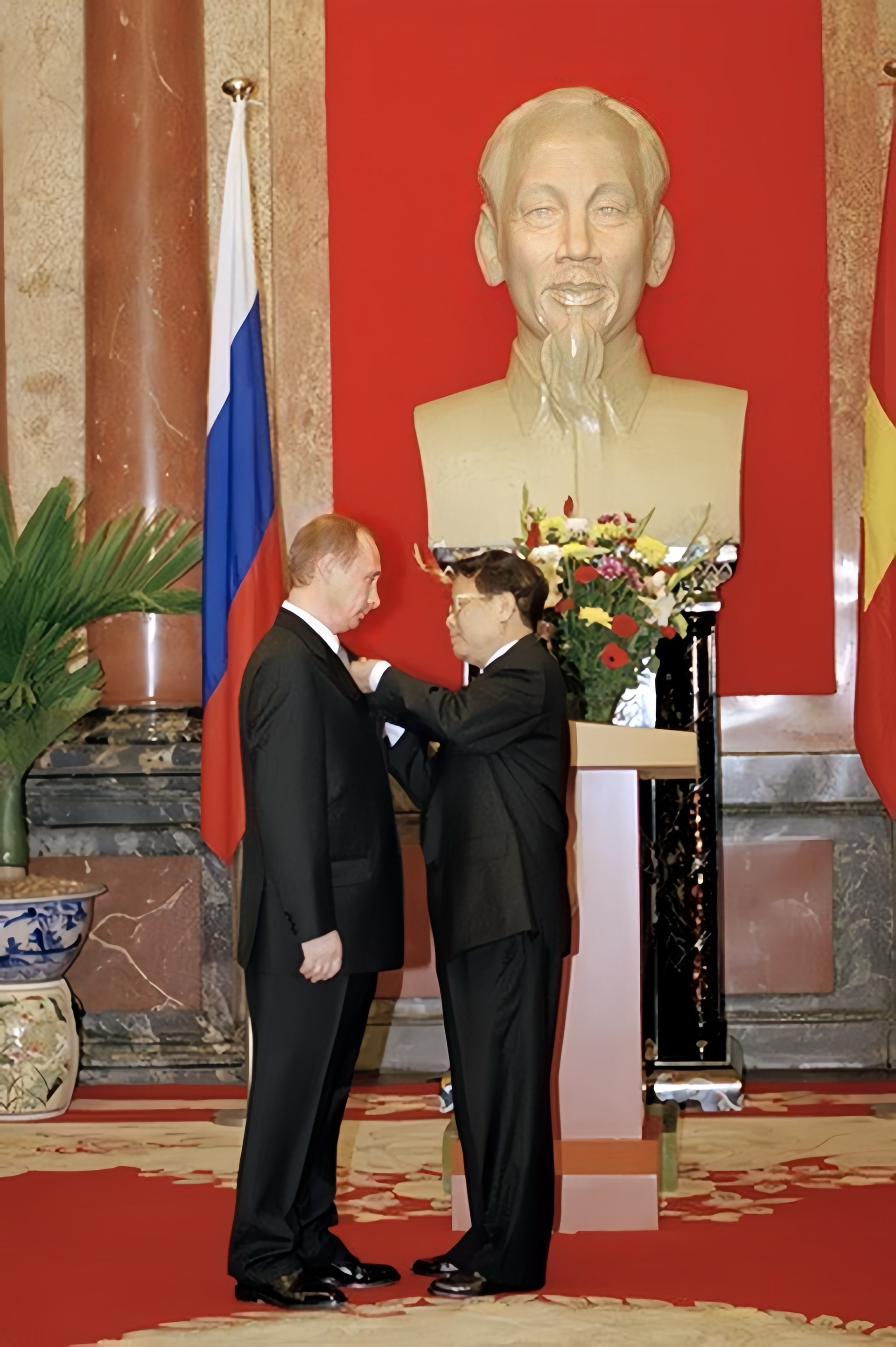 Nhìn lại 4 chuyến thăm của Tổng thống Putin tới Việt Nam- Ảnh 2.