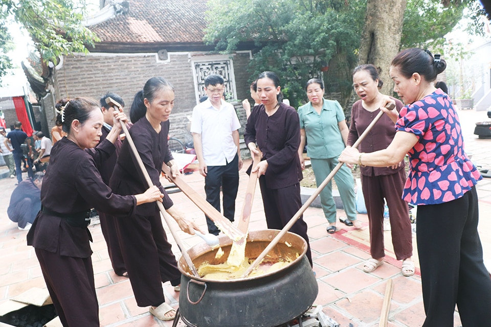 Khâu đánh chè kho.