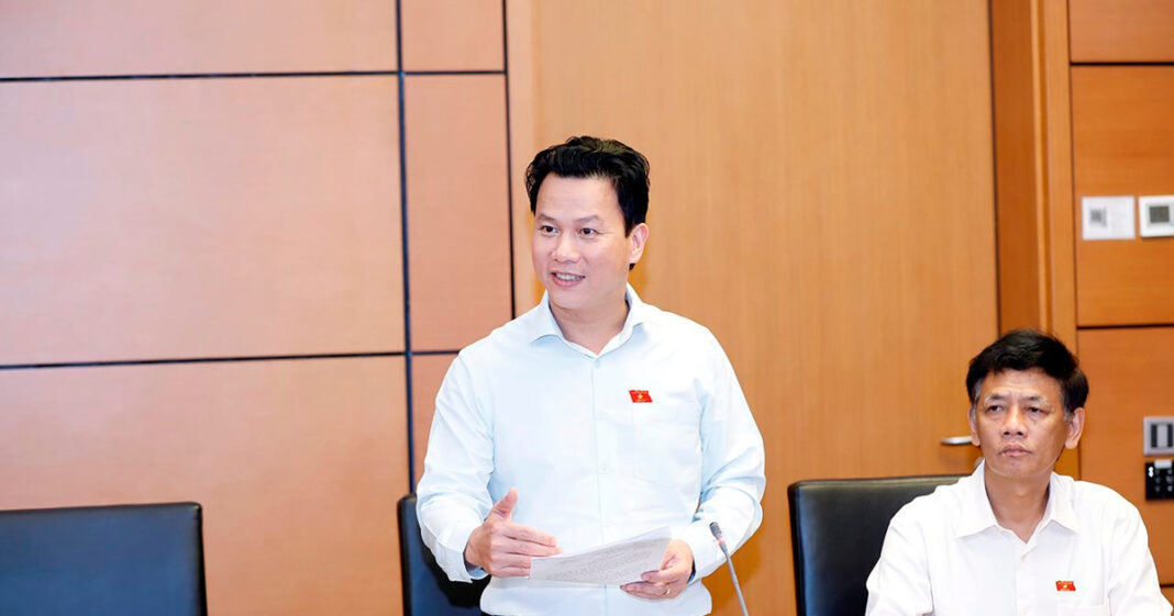 Quốc hội thảo luận Tổ về dự án Luật Địa chất và khoáng sản