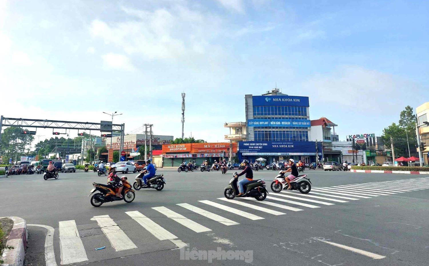 Nhìn từ trên cao khu vực xây hầm chui đầu tiên tại Bình Dương ảnh 6