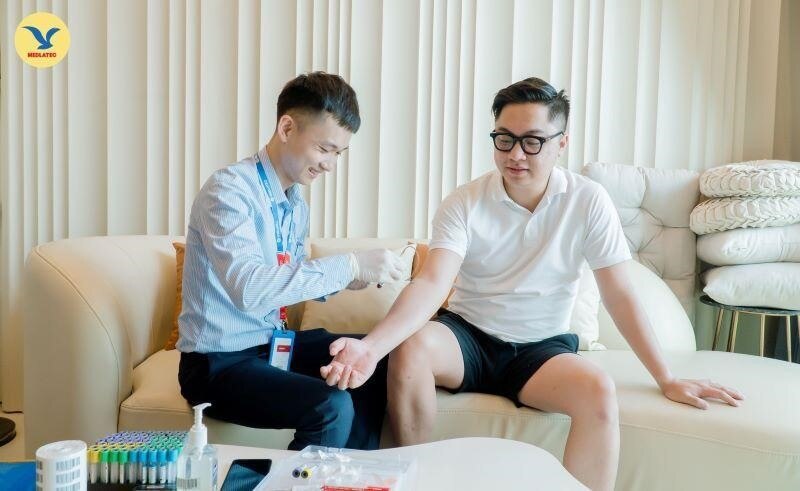 Bệnh nhân có thể sốt xuất huyết ngay tại nhà qua dịch vụ của MEDLATEC