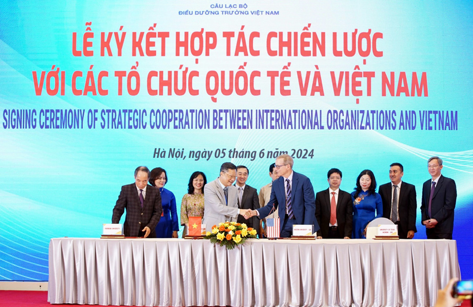 Tại Đại hội, CLB Điều dưỡng trưởng Việt Nam ký kết hợp tác chiến lược với các tổ chức quốc tế và Việt Nam.