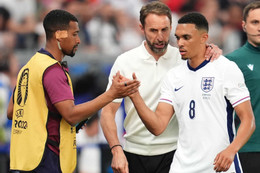 সাউথগেট আর্নল্ড.jpg