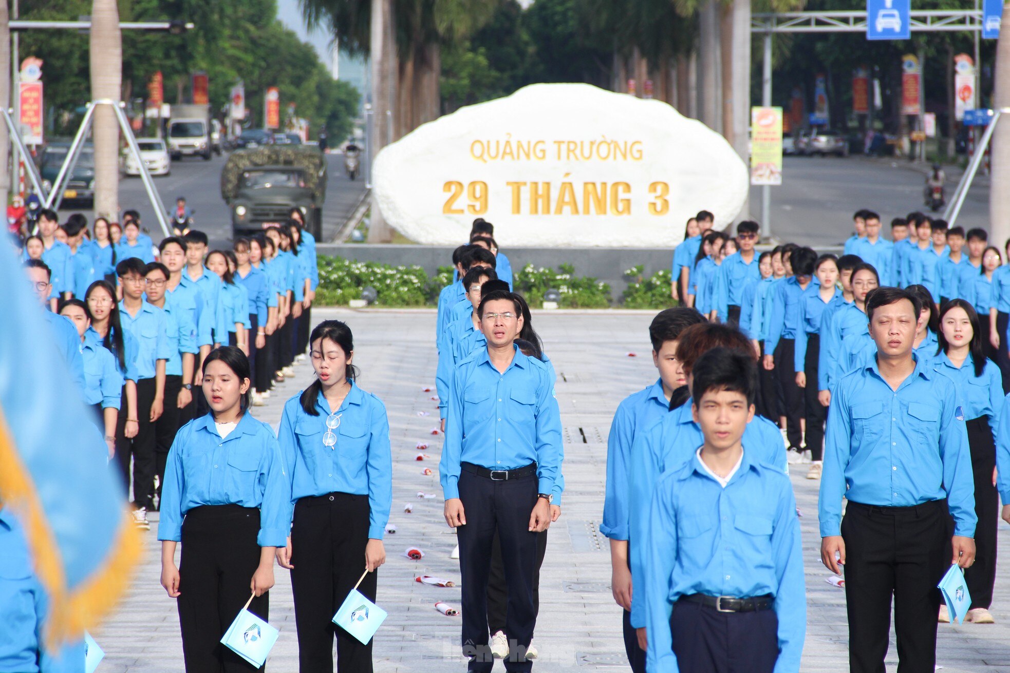 Bạn trẻ Đà Nẵng đồng diễn Semaphore chào mừng Đại hội Hội LHTN TP lần VIII ảnh 4