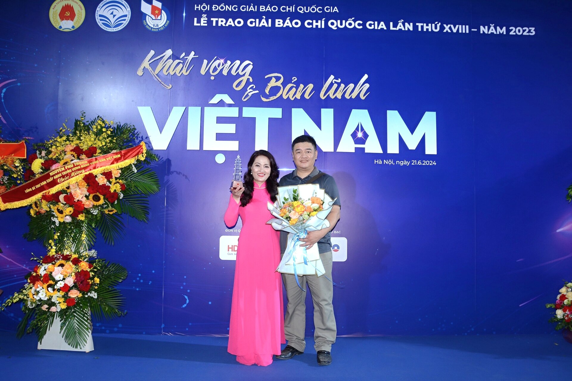 gap nhung nha bao tao dau an qua tac pham tai giai bao chi quoc gia lan thu xviii hinh 2