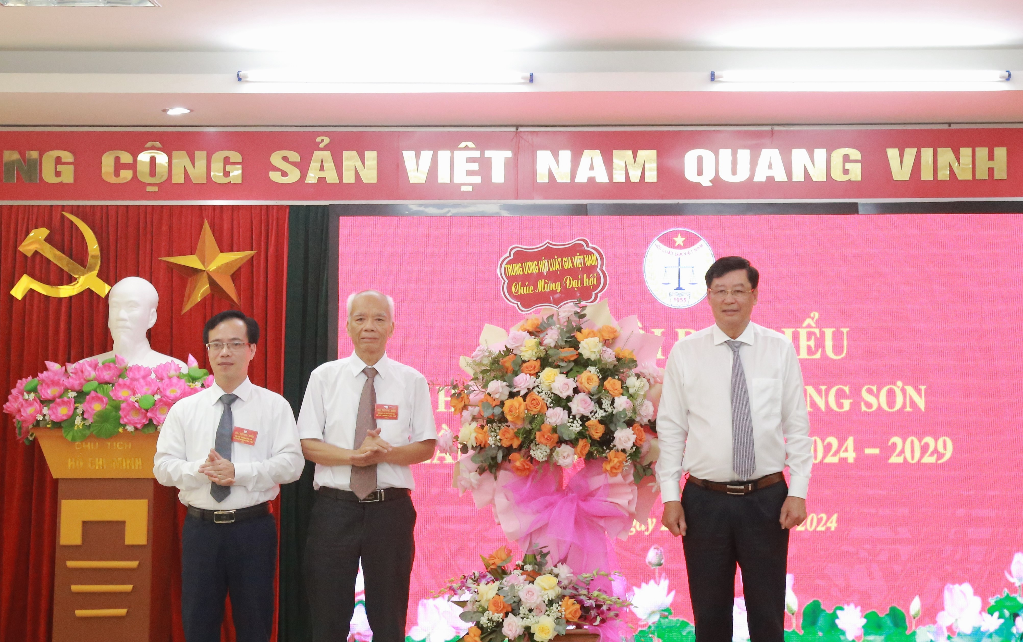 Tiêu điểm - Hội Luật gia tỉnh Lạng Sơn tổ chức thành công Đại hội đại biểu lần thứ VI (Hình 5).