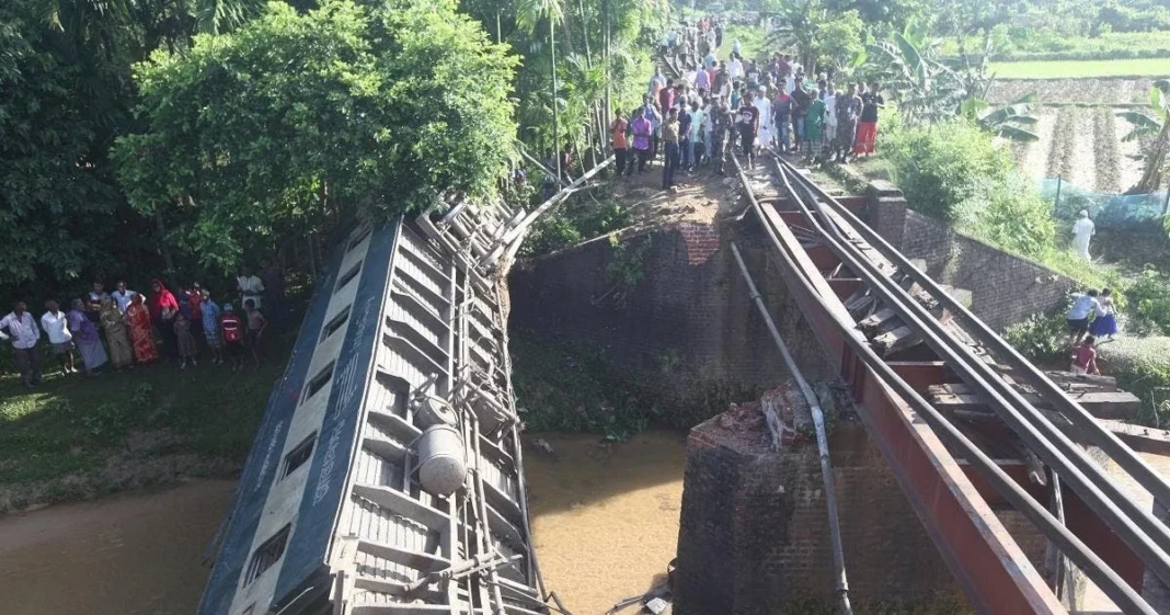 Sập cầu tại Bangladesh, ít nhất 9 người thiệt mạng