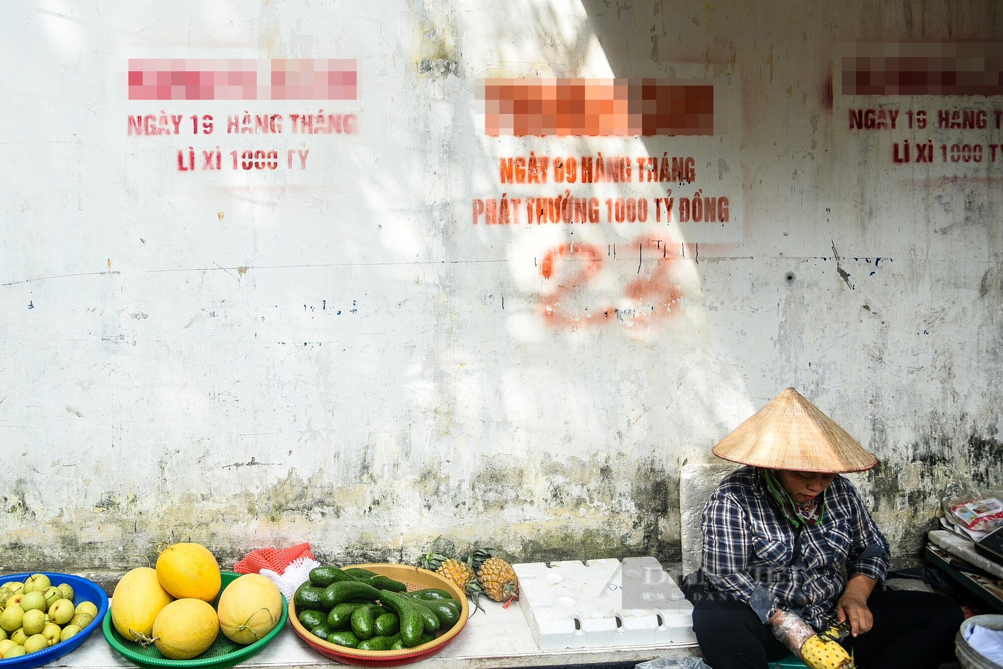 Quảng cáo cá độ bóng đá, cờ bạc xuất hiện tràn lan trên đường phố Thủ đô- Ảnh 6.