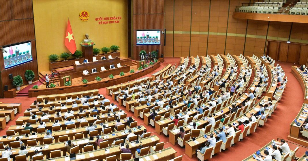 Hôm nay, Quốc hội làm công tác nhân sự, bàn về cải cách tiền lương
