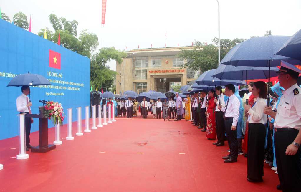 Mở chính thức cặp cửa khẩu song phương Hoành Mô - Động Trung, lối thông quan Bắc Phong Sinh - Lý Hỏa 