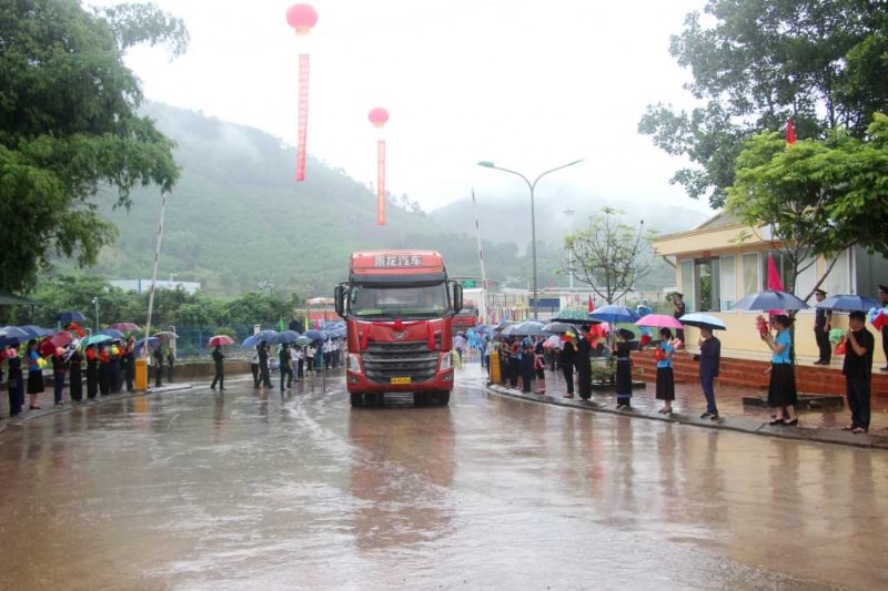 Mở chính thức cặp cửa khẩu song phương Hoành Mô - Động Trung, lối thông quan Bắc Phong Sinh - Lý Hỏa  -0