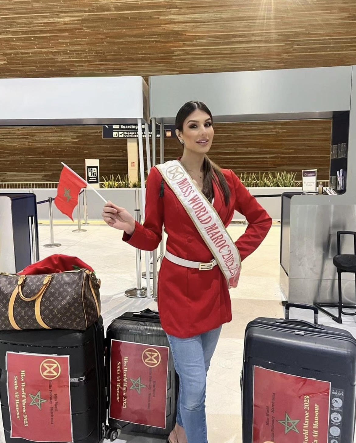 Hoa hậu Mai Phương vừa đến Ấn Độ thi Miss World lần thứ 71, dàn đối thủ 