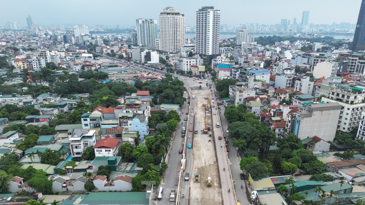 Vì sao dự án mở rộng đường Âu Cơ - Nhật Tân chưa thể thông xe toàn tuyến ngày 30/6? ảnh 2