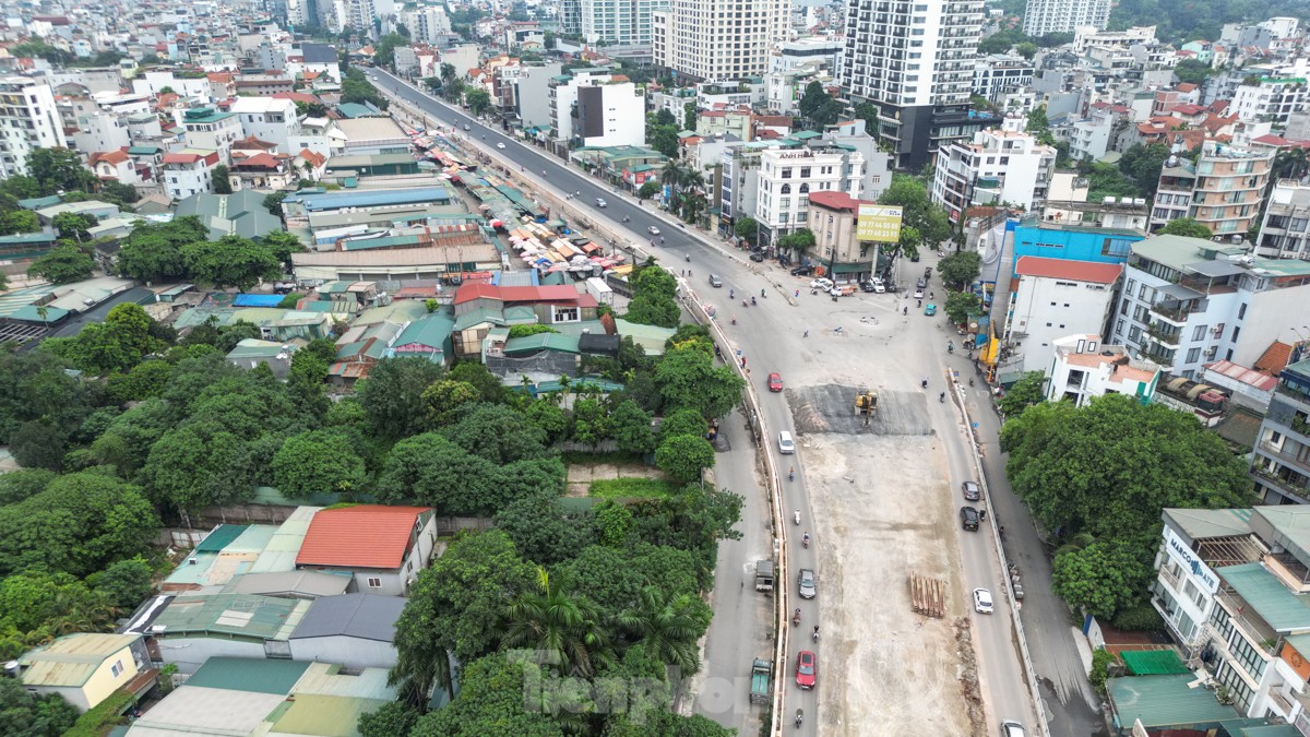 Vì sao dự án mở rộng đường Âu Cơ - Nhật Tân chưa thể thông xe toàn tuyến ngày 30/6? ảnh 6