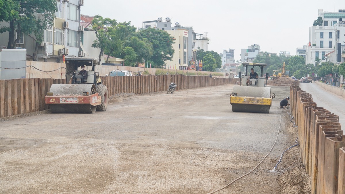 Vì sao dự án mở rộng đường Âu Cơ - Nhật Tân chưa thể thông xe toàn tuyến ngày 30/6? ảnh 14