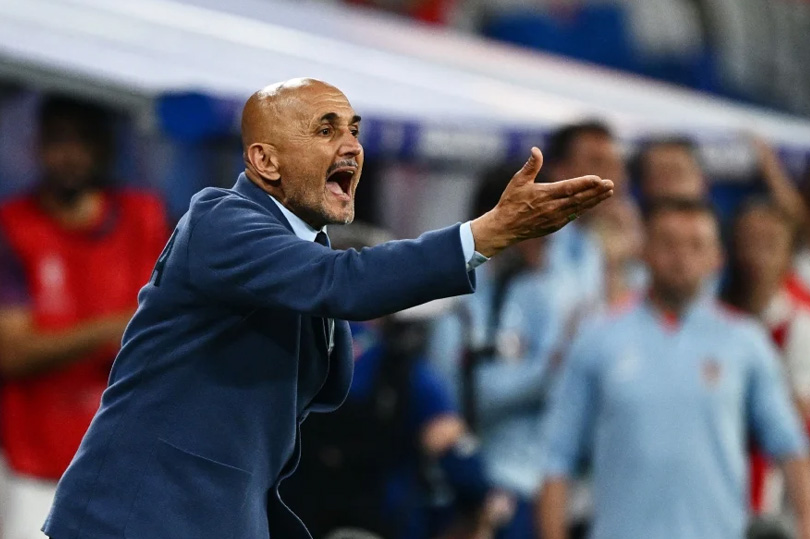 Luciano Spalletti muốn Italy có ít nhất 1 điểm trước Croatia để giành vé đi tiếp. Ảnh: AFP