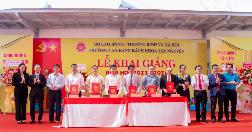 Chú trọng đào tạo ngành nghề gắn với nhu cầu xã hội