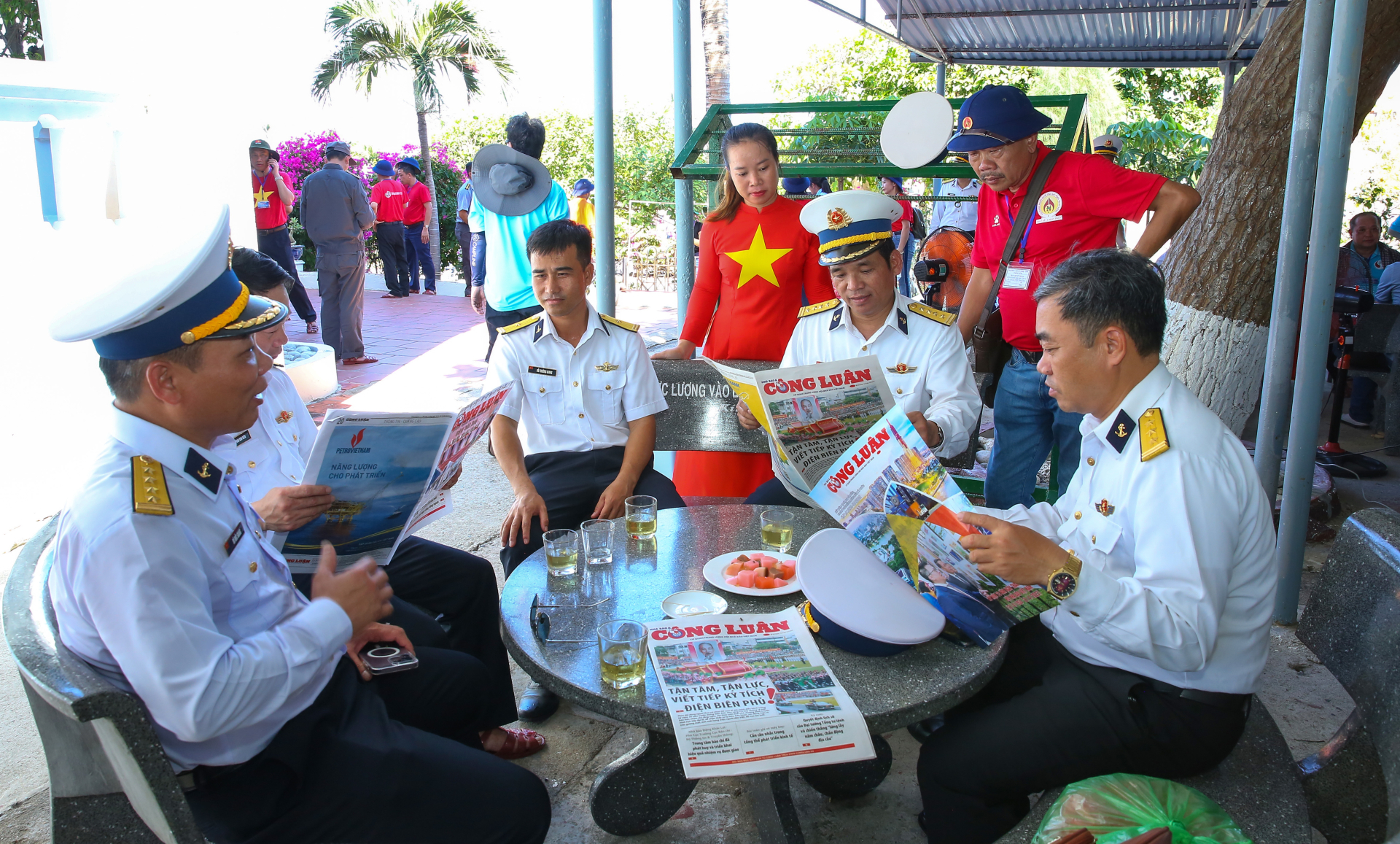 nha bao nguyen huong bao nha bao va cong luan hoa chung nhip dap voi bien dao thieng lieng hinh 2