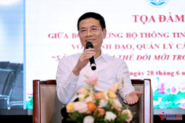 Menteri Nguyen Manh Hung 1 2964.jpg