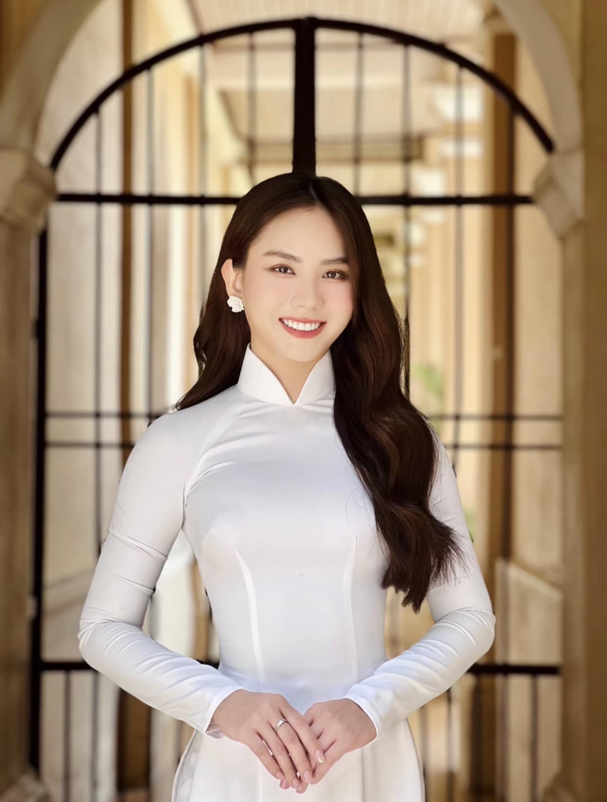 "Phớt lờ" chuyện Miss World bị dời lịch, Hoa hậu Mai Phương có hành động đẹp dịp Noel 2023 - Ảnh 4.