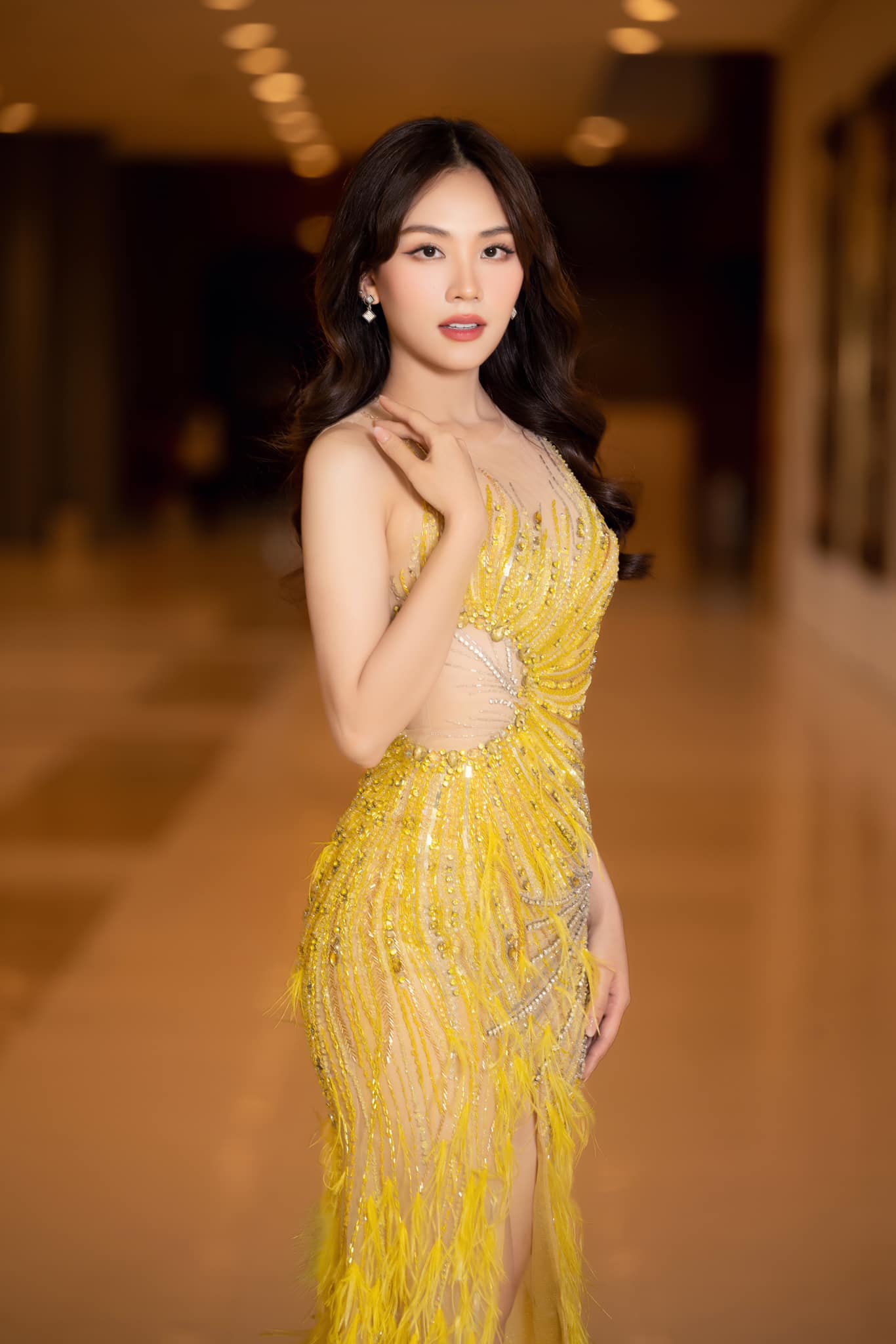 "Phớt lờ" chuyện Miss World bị dời lịch, Hoa hậu Mai Phương có hành động đẹp dịp Noel 2023 - Ảnh 6.