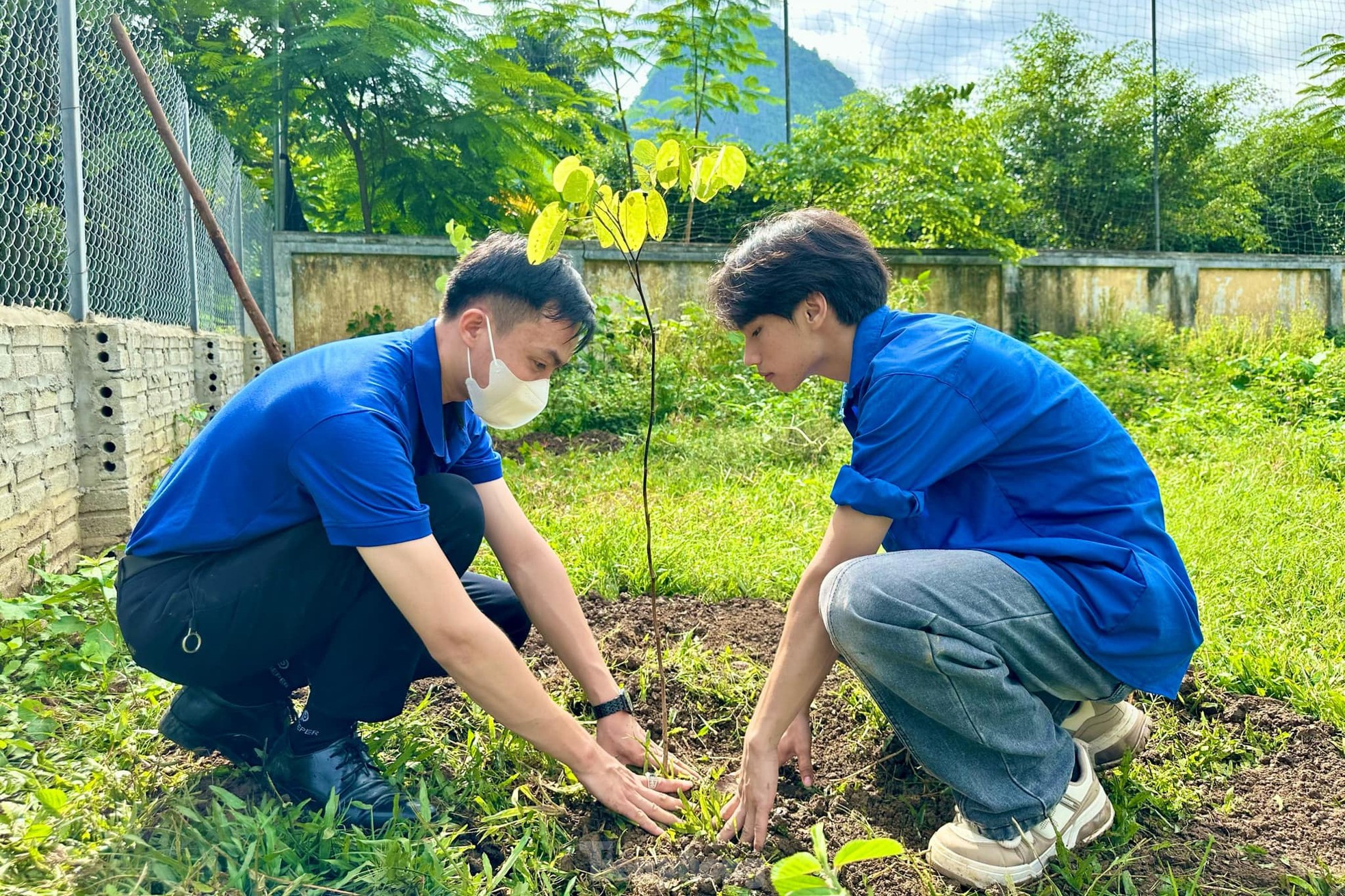 Thanh niên miền núi chung tay xây dựng đô thị văn minh ảnh 12