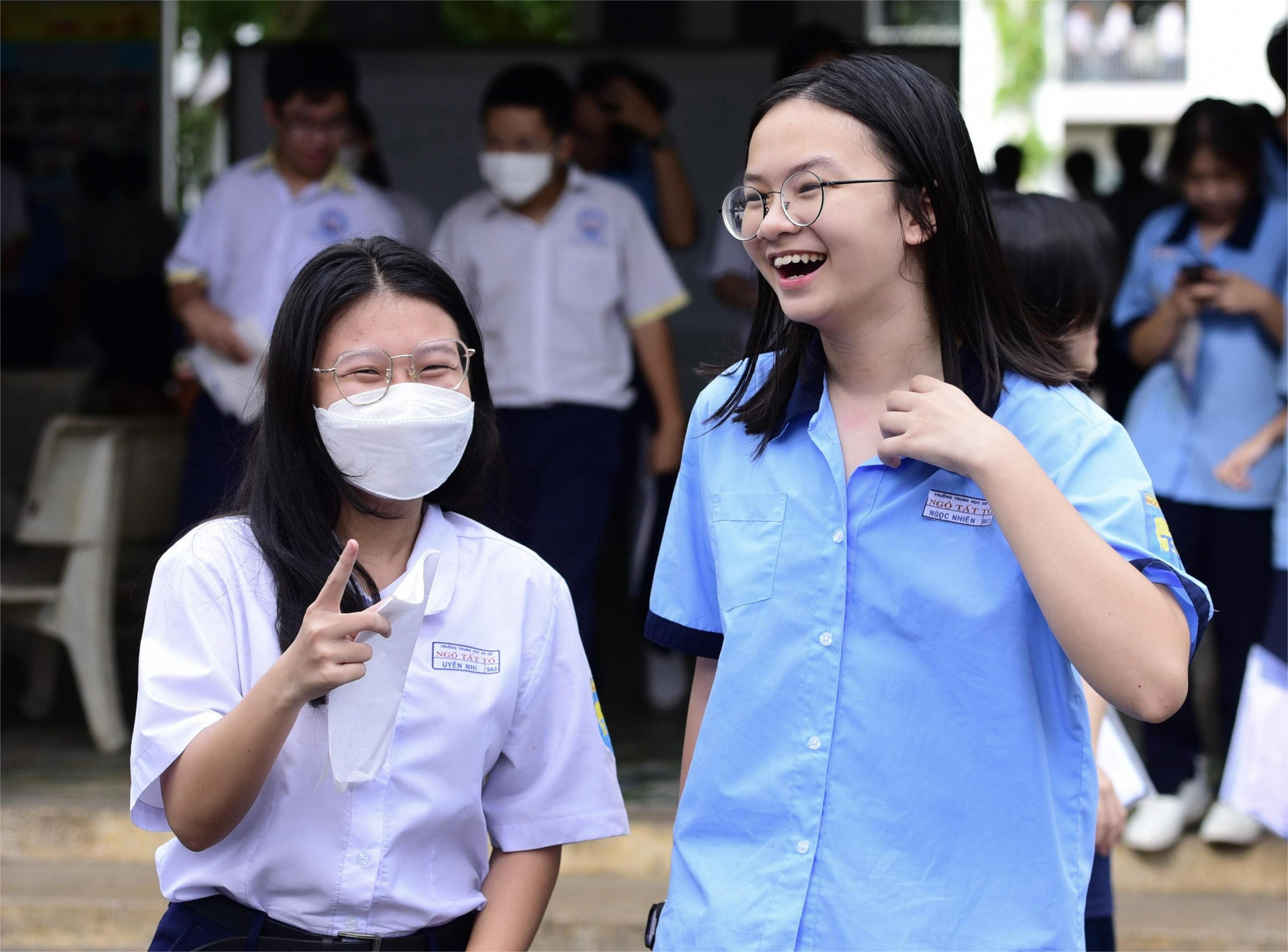 Bạn đọc cũng 'phân hóa' sau đề thi toán- Ảnh 1.