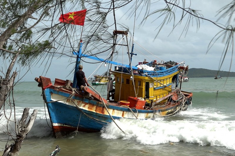 Hiện trường tàu cá của ngư dân gặp nạn.