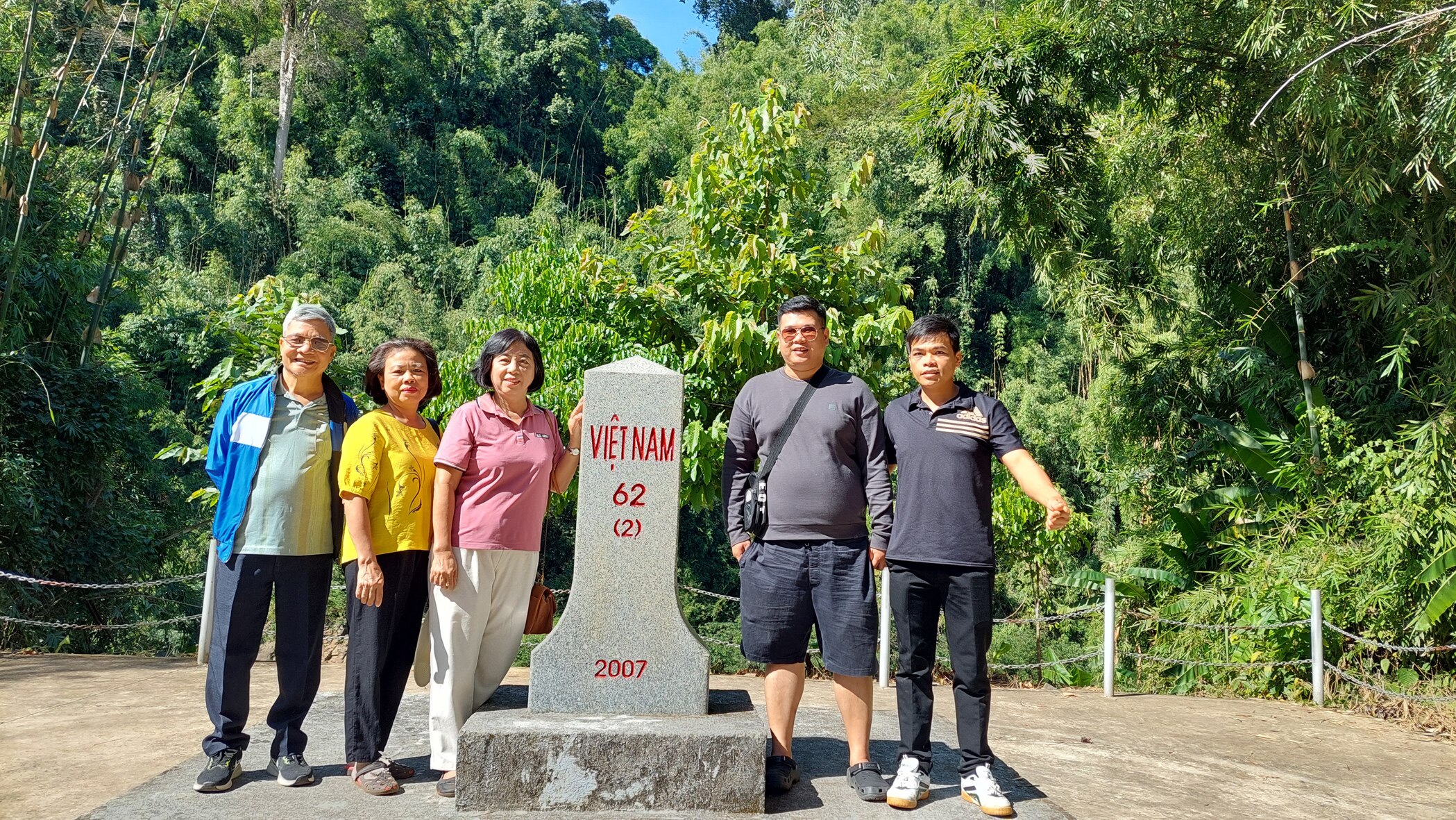 Chạm vào thiên nhiên Bù Gia Mập- Ảnh 1.