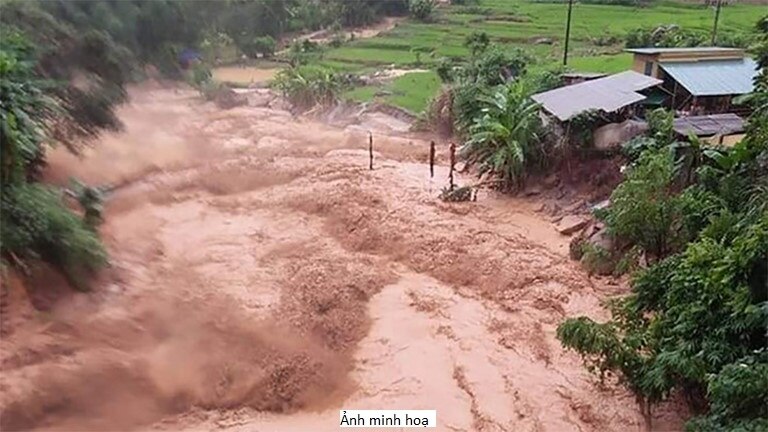 Chuyên gia khí tượng: Chiều nay, mưa giảm hẳn, từ ngày 14-17/6, mưa lớn diện rộng sẽ quay trở lại Bắc Bộ- Ảnh 1.