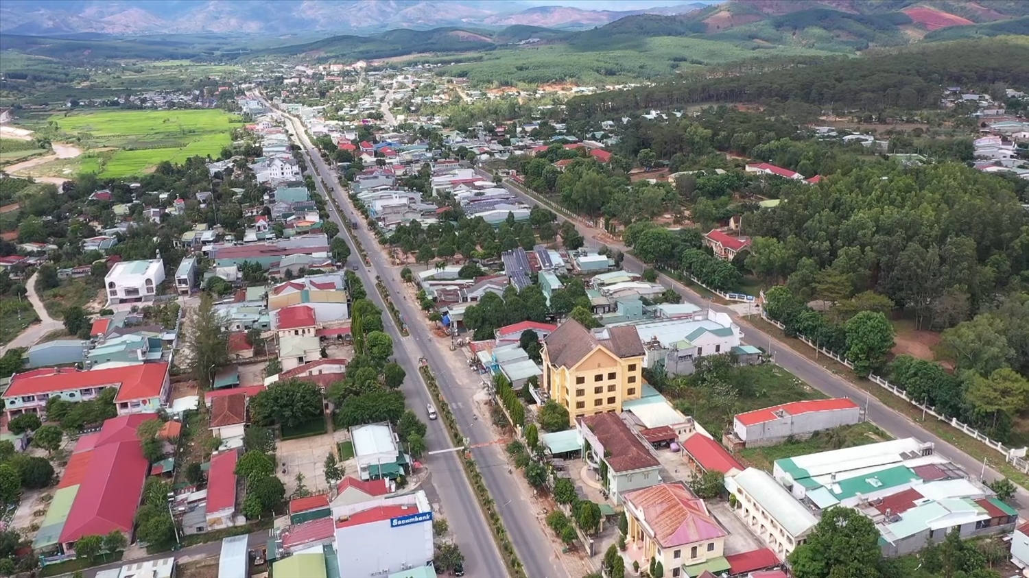 Diện mạo huyện Đăk Tô đang từng ngày đổi thay